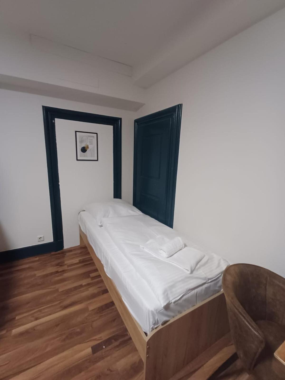 Crown Living Villa Blumenau Studios, Smarttv, Parkplatz Lustenau Exterior foto