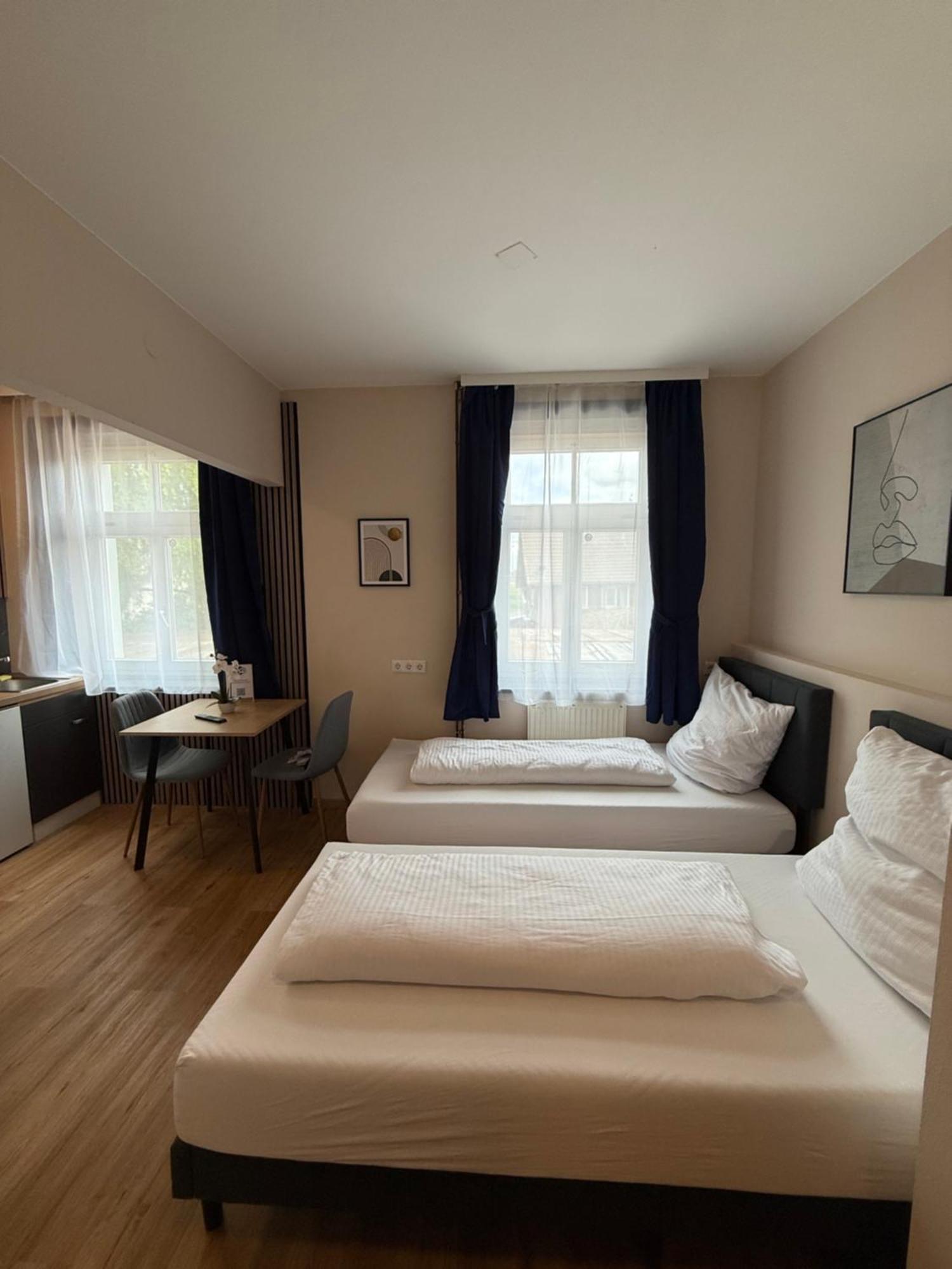 Crown Living Villa Blumenau Studios, Smarttv, Parkplatz Lustenau Exterior foto